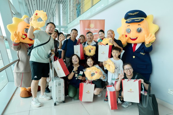 Sun PhuQuoc Airways bay chuyến quốc tế đầu tiên, đưa hơn 200 khách Đài Loan đến Phú Quốc Sun PhuQuoc Airways bay chuyến quốc tế đầu tiên, đưa hơn 200 khách Đài Loan đến Phú Quốc