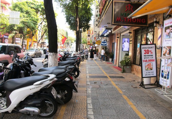 Vỉa hè Đà Nẵng 'lột xác', người dân đồng thuận, du khách ấn tượng
