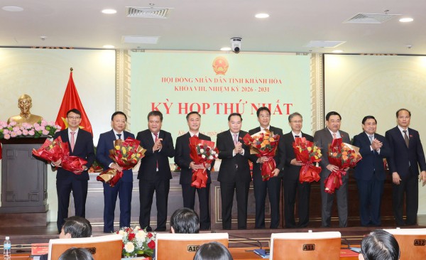 Tân Chủ tịch Khánh Hòa nêu mục tiêu đưa tỉnh trở thành thành phố