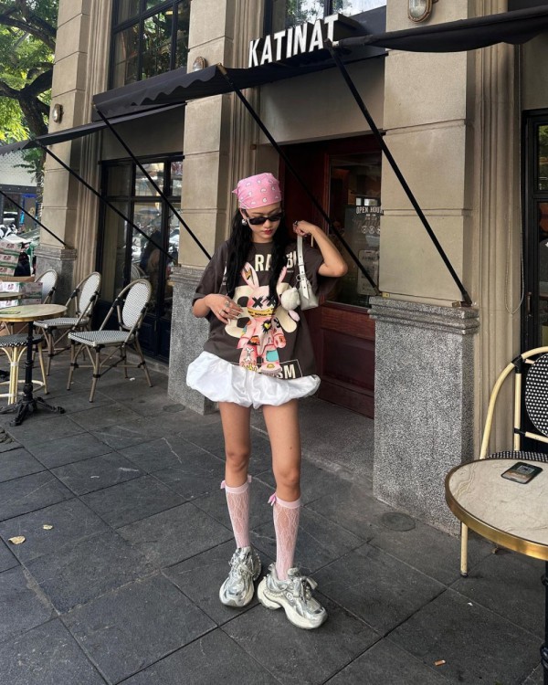 Đồ rộng thùng thình, không vừa vẫn đẹp Đồ rộng thùng thình, không vừa vẫn đẹp