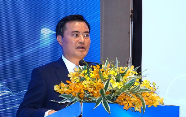 Chân dung 8 lãnh đạo UBND TP.HCM nhiệm kỳ 2026 - 2031