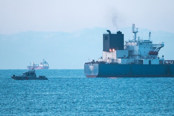 Anh cho phép quân đội lên tàu thuộc 'đội tàu bóng đêm' Nga