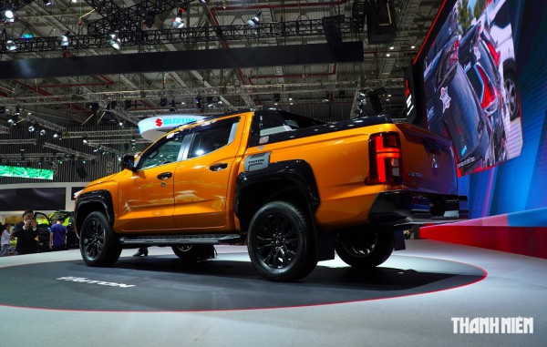 Cấm xe bán tải vẫn 'nhập nhằng', người dùng chờ các hãng gỡ khó