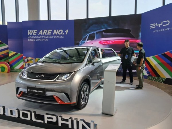 Cán cân nguồn cung đổi chiều, ô tô Trung Quốc chiếm ngôi đầu