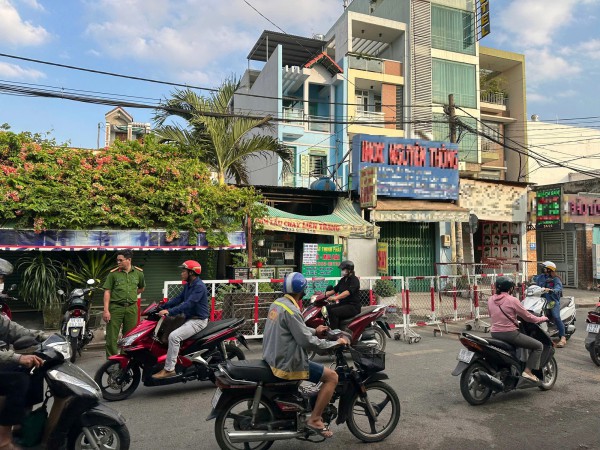 Cháy quán cơm chay trên đường Phạm Đăng Giảng ở TP.HCM, hai mẹ con tử vong