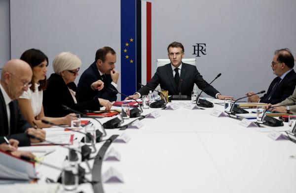 Cuộc chơi rủi ro của Tổng thống Pháp ở Trung Đông