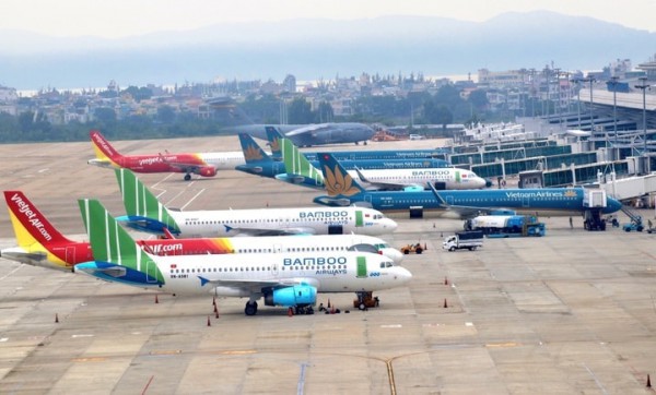 Đề xuất giảm phí hàng không, cảng biển “hạ nhiệt” chi phí vận tải