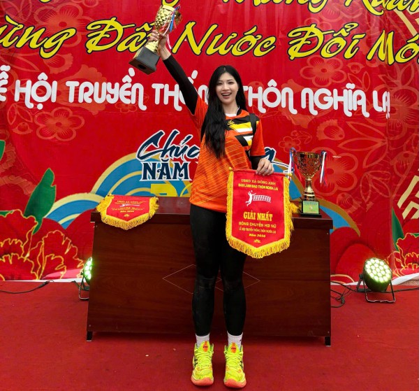 ‘Đô vật hot girl’ 24 tuổi gây sốt mạng xã hội ‘Đô vật hot girl’ 24 tuổi gây sốt mạng xã hội