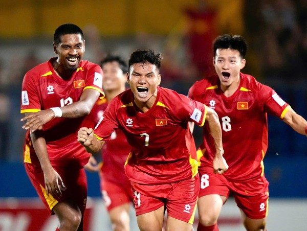 Đội tuyển Việt Nam đẳng cấp hơn nhờ cuộc cách mạng chiều cao