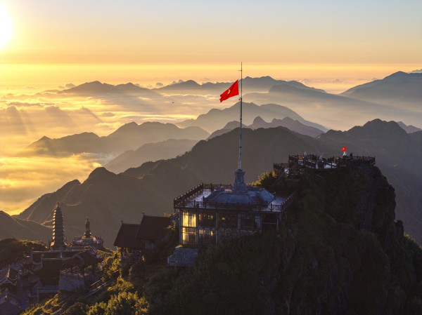 Du lịch Việt vươn tầm từ hành trình 'đánh thức' các vùng đất