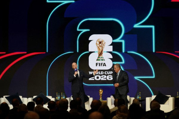 FIFA tuyên bố mới nhất: ‘World Cup 2026 diễn ra theo kế hoạch, có đủ 48 đội tham dự’ FIFA tuyên bố mới nhất: ‘World Cup 2026 diễn ra theo kế hoạch, có đủ 48 đội tham dự’