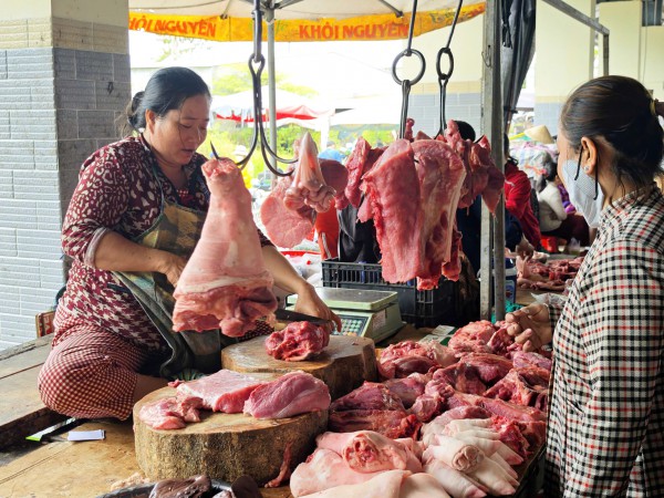 Giá heo hơi hôm nay 27.3.2026: Giảm trở lại