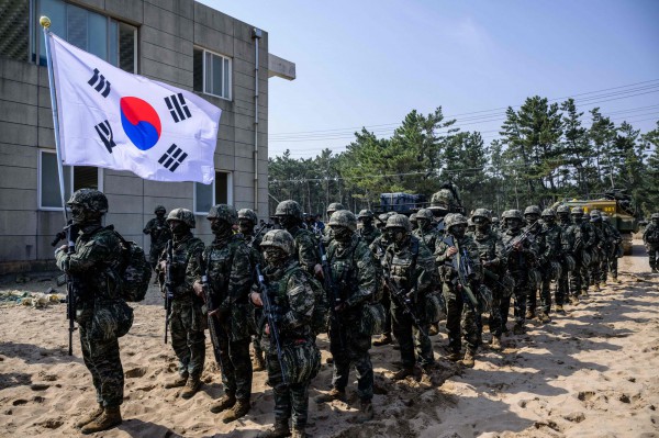 Hàn Quốc muốn lấy lại quyền chỉ huy thời chiến từ Mỹ, cải tổ nghĩa vụ quân sự