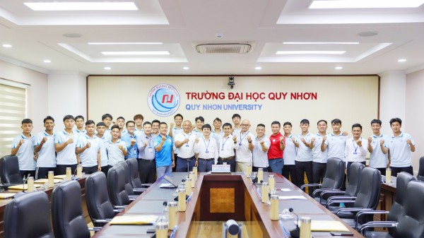 Hiệu trưởng Trường ĐH Quy Nhơn 'truyền lửa' trước VCK TNSV THACO cup 2026