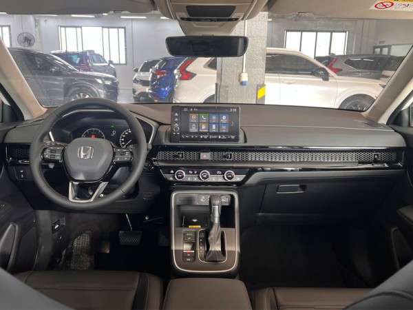 Honda CR-V cải tiến bản máy xăng, giá tăng nhẹ lên 1,039 tỉ đồng