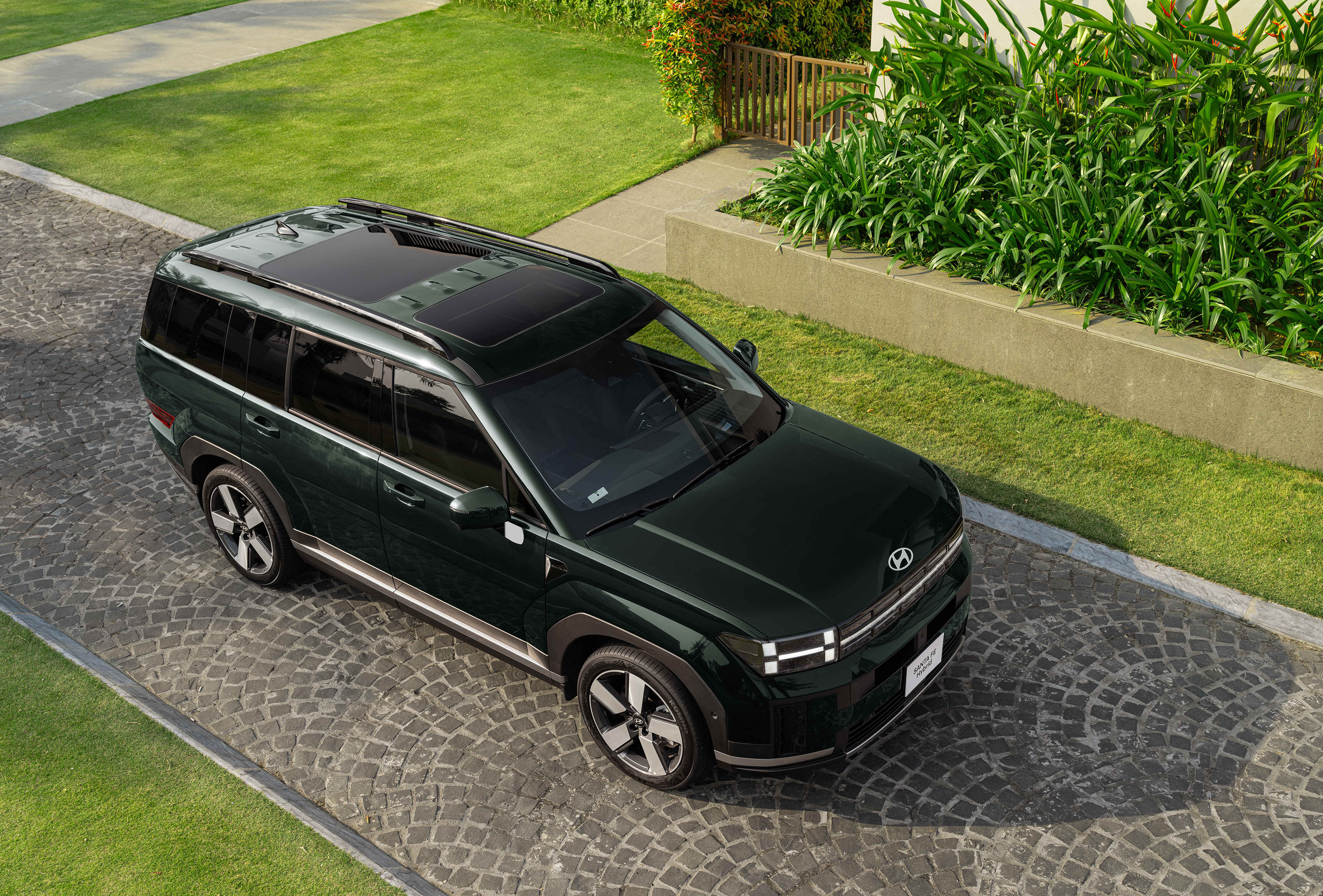 Hyundai SantaFe hybrid có mức tiêu thụ nhiên liệu ra sao