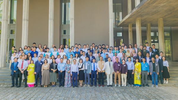 'Kho báu' 4.000 loài cây dược liệu Việt trước cơ hội bứt phá toàn cầu