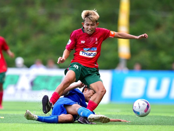 Lá thư của 'thầy giáo làng' cùng bí mật đằng sau đội bóng fair-play nhất giải