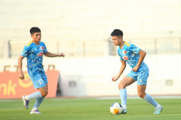 Lê Giang Patrik cần VFF làm một điều rất quan trọng để khoác áo đội tuyển Việt Nam: Phi Long thì sao? Lê Giang Patrik cần VFF làm một điều rất quan trọng để khoác áo đội tuyển Việt Nam: Phi Long thì sao?