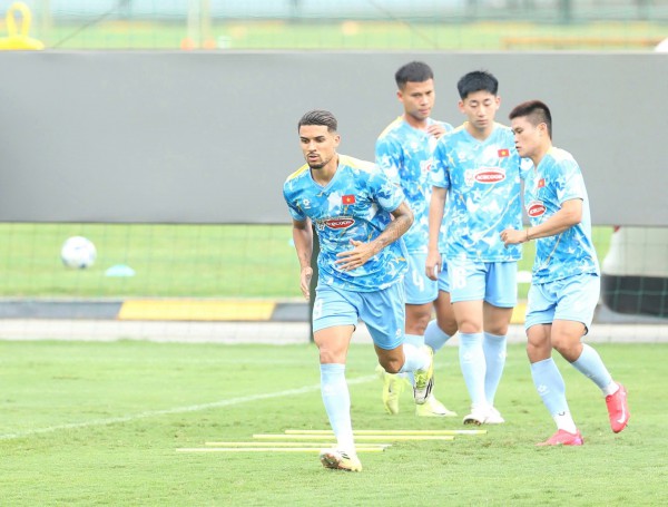 Lịch thi đấu đội tuyển Việt Nam - Bangladesh hôm nay: Chờ lần đầu ngọt ngào của Xuân Son và Hoàng Hên