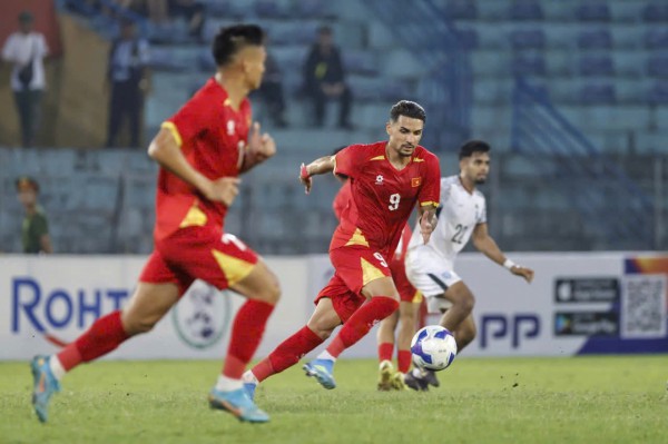 Màn thị uy sức mạnh của đội tuyển Việt Nam Màn thị uy sức mạnh của đội tuyển Việt Nam