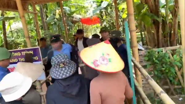 Ngăn việc xô xát leo thang ở điểm tham quan du lịch Hava - Thung lũng Ngọc Bích