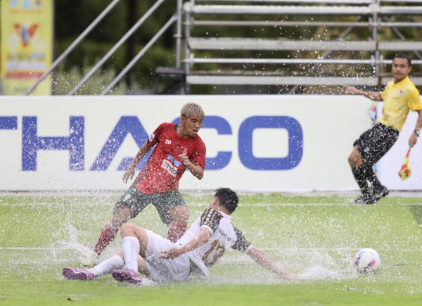 Nóng bỏng vòng tứ kết giải TNSV THACO cup 2026: Đủ anh tài 3 miền!