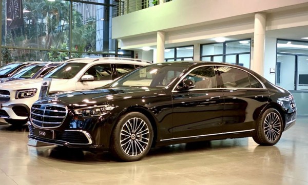 Ô tô tồn kho liên tục giảm giá vẫn chưa xả hết hàng Ô tô tồn kho liên tục giảm giá vẫn chưa xả hết hàng