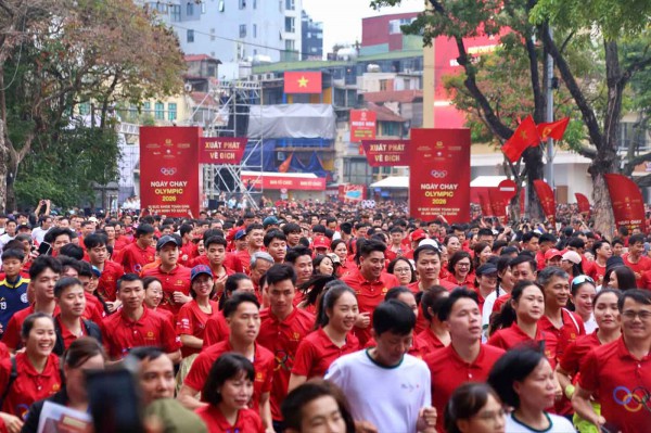 Rộn tiếng cười vào Ngày chạy Olympic 2026 hướng đến 80 năm ngành TDTT Việt Nam