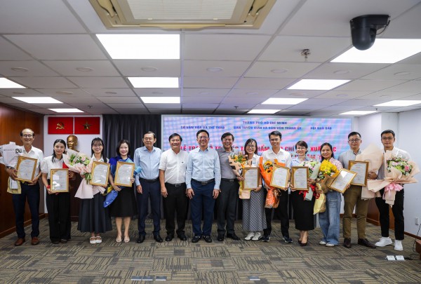 TP.HCM khen thưởng 10 tác phẩm xuất sắc của Báo Thanh Niên