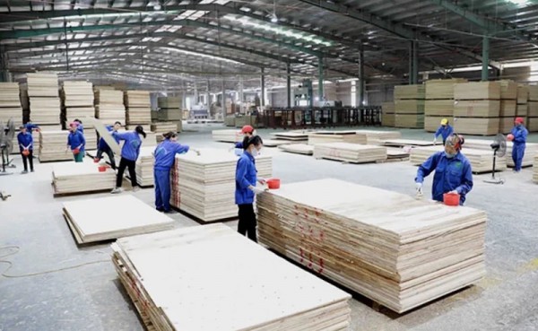 Thuế quan Mỹ “hạ nhiệt”: Doanh nghiệp ngành gỗ "dễ thở" Thuế quan Mỹ “hạ nhiệt”: Doanh nghiệp ngành gỗ "dễ thở"