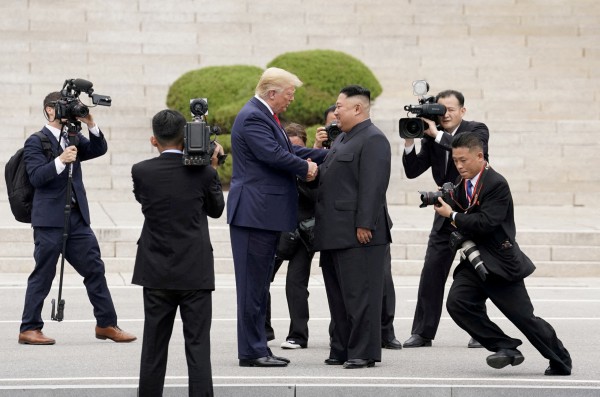 Tổng thống Trump có thể gặp nhà lãnh đạo Kim Jong-un vào dịp thăm Trung Quốc?