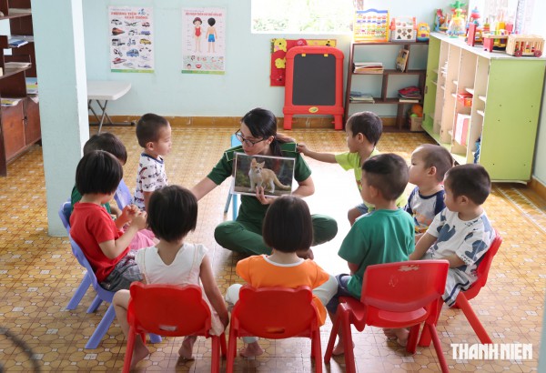 Từ điều tra 'Tội ác trong một mái ấm': Vẽ lại tuổi thơ sau giông bão Từ điều tra 'Tội ác trong một mái ấm': Vẽ lại tuổi thơ sau giông bão