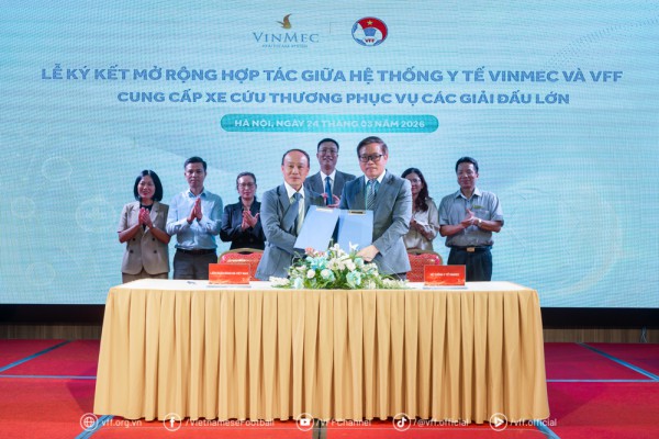 Vinmec cung cấp dịch vụ cứu thương chất lượng cao cho đội tuyển Việt Nam Vinmec cung cấp dịch vụ cứu thương chất lượng cao cho đội tuyển Việt Nam