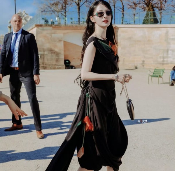 Vương Sở Nhiên đọ sắc cùng Jisoo (Blackpink) tại show Dior 2026