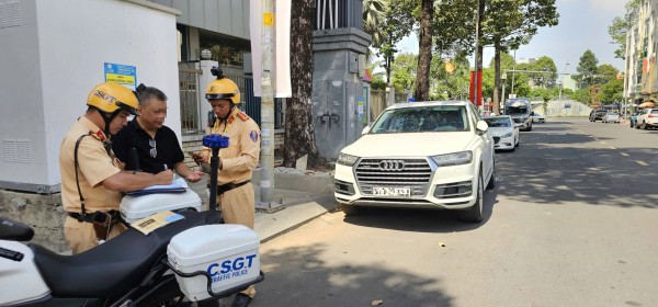 Xử lý lấn chiếm vỉa hè đường Nguyễn Đình Chiểu: Vừa kiên quyết, vừa thấu tình