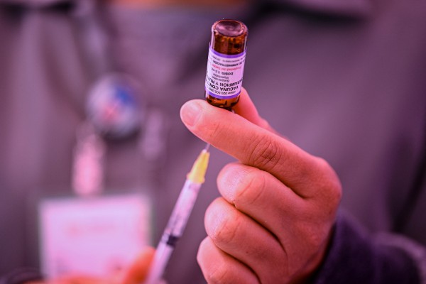 130 trẻ em tử vong, Bangladesh tiêm chủng khẩn cấp chống dịch sởi