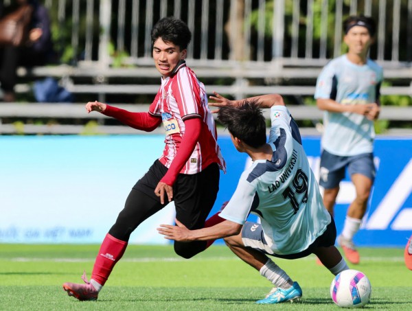 Trợ lý HLV Lào: 'Chúng tôi cổ vũ hết mình cho Trường ĐH Nha Trang’ Trợ lý HLV Lào: 'Chúng tôi cổ vũ hết mình cho Trường ĐH Nha Trang’