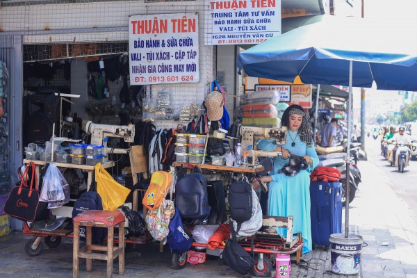 'ADN mở' TP.HCM: Ai trao 'tấm vé đổi đời' cho người nhập cư? 'ADN mở' TP.HCM: Ai trao 'tấm vé đổi đời' cho người nhập cư?