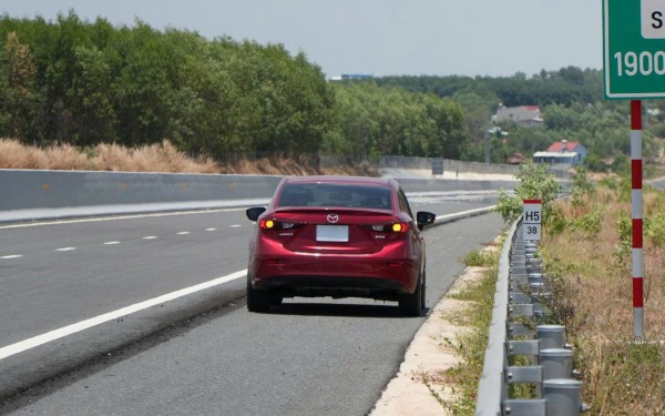 Cách xử lý khi gặp sự cố trên cao tốc: Cục CSGT hướng dẫn cụ thể Cách xử lý khi gặp sự cố trên cao tốc: Cục CSGT hướng dẫn cụ thể