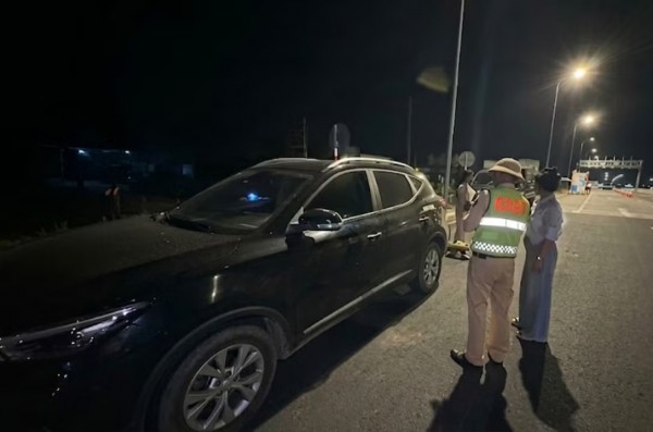 Nữ tài xế lái xe quá tốc độ, nhưng chủ xe bị phạt đến 17 triệu đồng