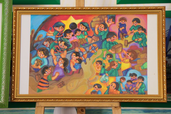 Trẻ em yếu thế kể chuyện Thanh niên xung phong TP.HCM bằng tranh