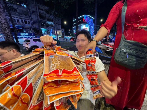 Du khách vẫn khổ vì ăn xin, hàng rong