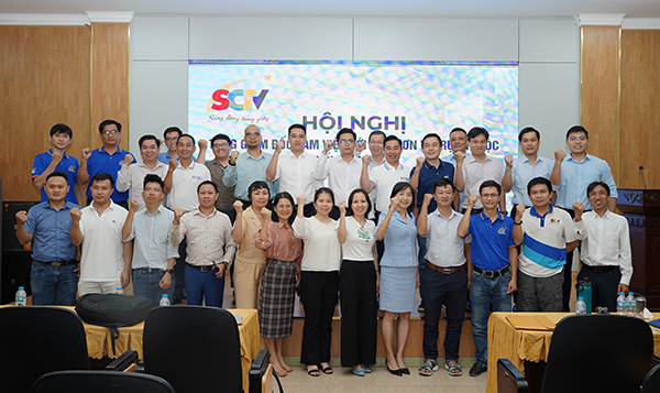 tan-tong-giam-doc-luong-quoc-huy-lam-viec-voi-cac-don-vi-quyet-tam-tai-sinh-sctv-trong-giai-doan-moi