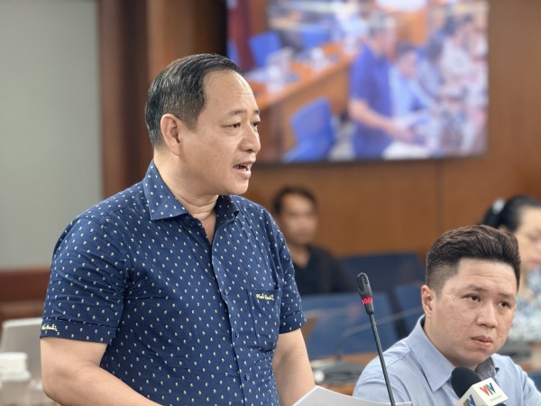 Sở Xây dựng TP.HCM: Miễn phí xe buýt chưa đủ để người dân bỏ xe cá nhân Sở Xây dựng TP.HCM: Miễn phí xe buýt chưa đủ để người dân bỏ xe cá nhân