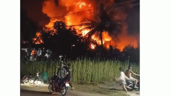 Cháy lớn công ty sơn ở TP.HCM, lửa bùng dữ dội kèm nhiều tiếng nổ