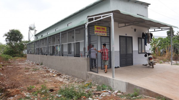 Vì sao nhiều người dân Đồng Xoài 'khát' nước sạch giữa đô thị? Vì sao nhiều người dân Đồng Xoài 'khát' nước sạch giữa đô thị?