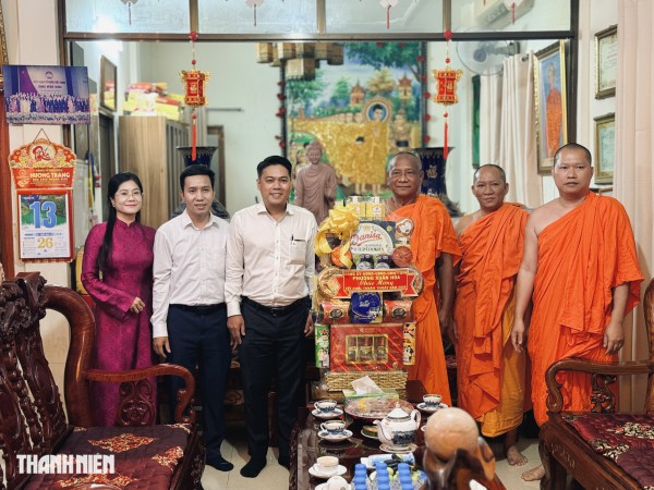 Bộ Dân tộc và Tôn giáo chúc Tết Chôl Chnăm Thmây tại chùa Candaransi 80 năm tuổi Bộ Dân tộc và Tôn giáo chúc Tết Chôl Chnăm Thmây tại chùa Candaransi 80 năm tuổi