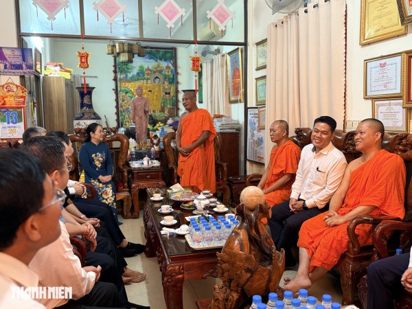 Bộ Dân tộc và Tôn giáo chúc Tết Chôl Chnăm Thmây tại chùa Candaransi 80 năm tuổi Bộ Dân tộc và Tôn giáo chúc Tết Chôl Chnăm Thmây tại chùa Candaransi 80 năm tuổi