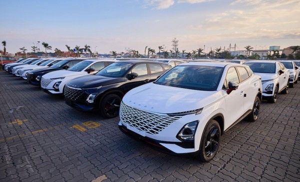 Ô tô: Dù tiêu thụ tăng cao cung vẫn vượt xa cầu Ô tô: Dù tiêu thụ tăng cao cung vẫn vượt xa cầu